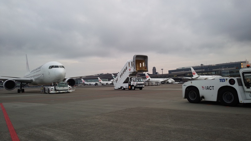 925成田空港