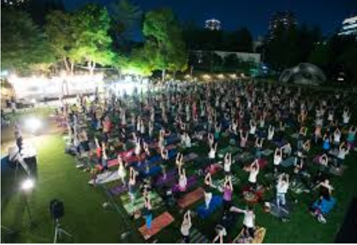 東京ミッドタウンでのヨガイベント(見ただけ…)