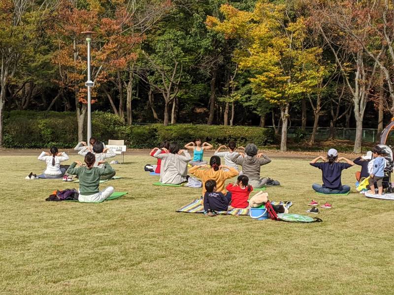 Re: サギ山記念公園での青空ヨガ