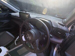 ヤリスクロス　鍵開け