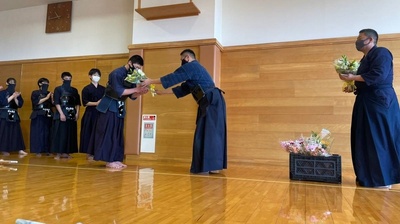 卒業生を祝う会
