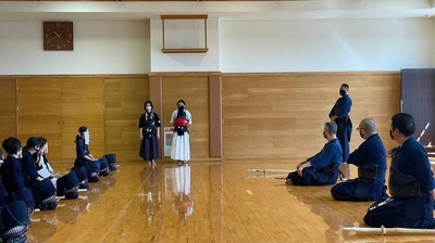 卒業生を祝う会