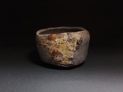 （10/02）神奈川県横浜市のお客様より焼締陶器の茶碗をお譲りいただきました。
