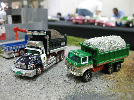 トミカ デコトラ ダンプ 中古 即決有 トミカ 日野 ドルフィンダンプ