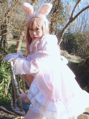 ピンクうさみみピンクメイドコスプレ。5