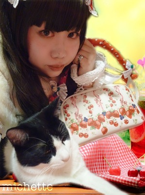 摘みたていちごJSK+しろねこちゃんのファーケープロリィタ。4
