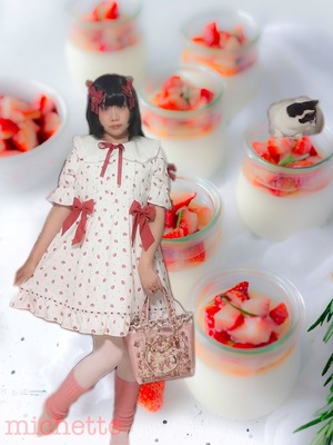 いちご柄ﾛﾘｰﾀﾜﾝﾋﾟｰｽ+ﾌﾟﾘﾝｾｽﾄﾞﾛｯﾌﾟゆらゆらｺｰﾑﾛﾘｨﾀ｡1
