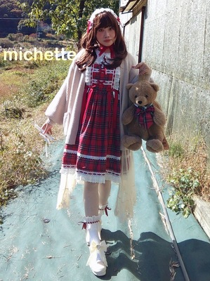 Lara's Dollﾜﾝﾋﾟｰｽ+畦編ｶｼｭｸｰﾙｶｰﾃﾞｨｶﾞﾝﾛﾘｨﾀ｡1