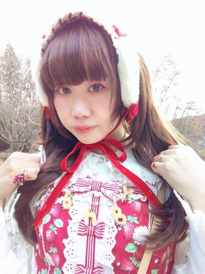 おでかけｼｮｺﾗちゃんｱｯﾌﾟﾘｹｺｰﾄ+ｲﾔｰﾏﾌ+摘みたていちごJSKﾛﾘｨﾀ｡6