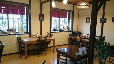 店内①