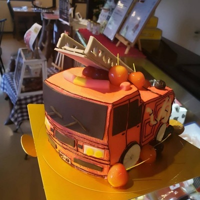 消防車(はしご車)のケーキ