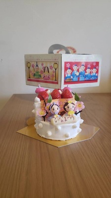 ひなまつりケーキ