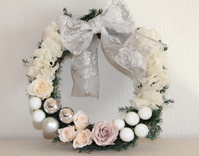 クリスマスリース「ｗｈｉｔｅ×ｓｉｌｖｅｒ」
