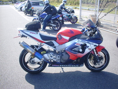 hiroさん　CBR９２９RR
