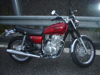 奈々さん　CB４００SS