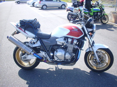 ヤマさん　ＣＢ１３００