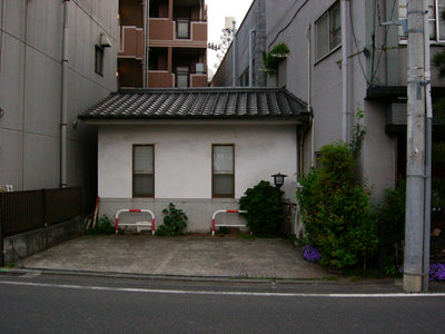 謎の白壁